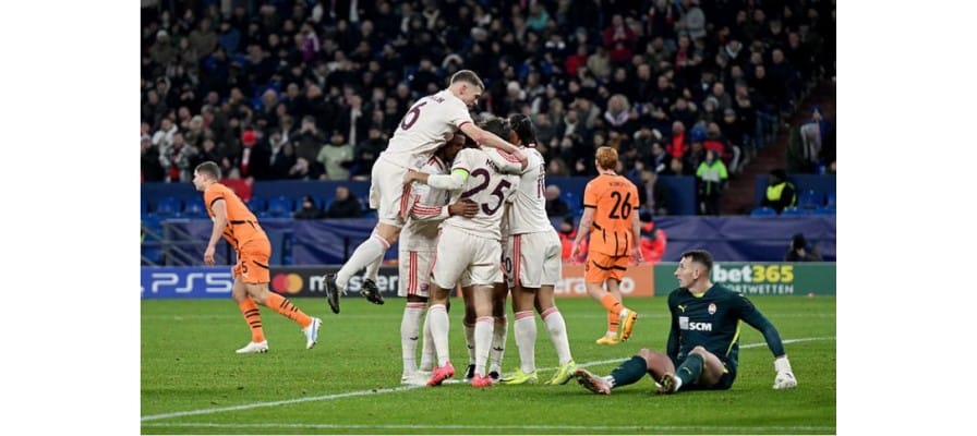 Soi kèo trận Feyenoord vs Bayern Munich lúc 03h00 ngày 23/01/2025