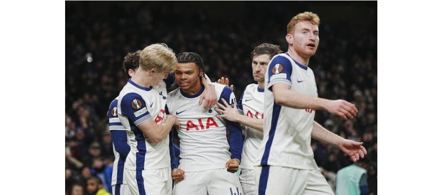 Soi kèo trận AZ Alkmaar vs Tottenham lúc 00h45 ngày 07/03/2025