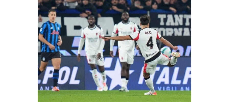 Soi kèo AC Milan vs AS Roma lúc 02h45 ngày 03/11/2025
