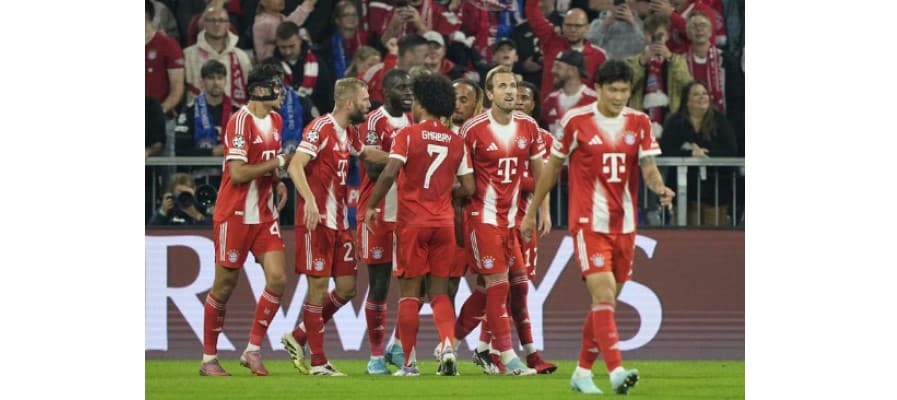 Soi kèo Bayern Munich vs Borussia Dortmund lúc 23h30 ngày 18/10/2025