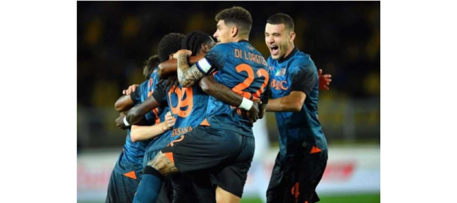 Soi kèo trận Napoli vs Como lúc 00h00 ngày 02/11/2025