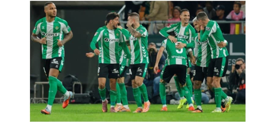 Soi kèo Dinamo Zagreb vs Real Betis lúc 00h45 ngày 12/12/2025